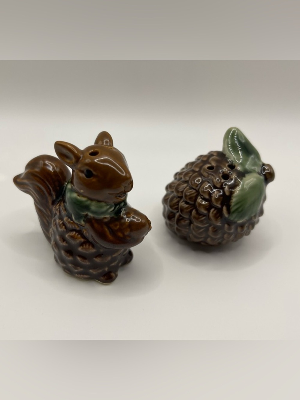 Vintage Squirrel & Acorn Salt and Pepper Shakers Woodland Rustic Kitchen Decor